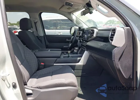 2024 Toyota Tundra Sr5 4Wd z USA, uszkodzony, nr VIN 5TFLA5DB2RX232526